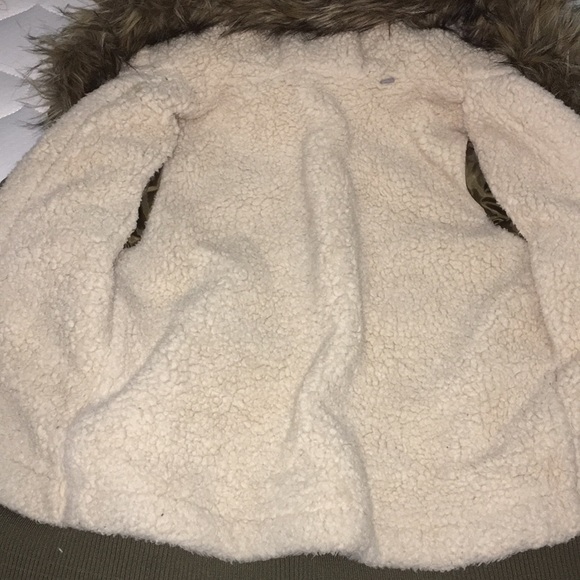 Jacket - Picture 2 of 7